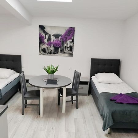 Hostel Adabet Kepno Zewnętrze zdjęcie